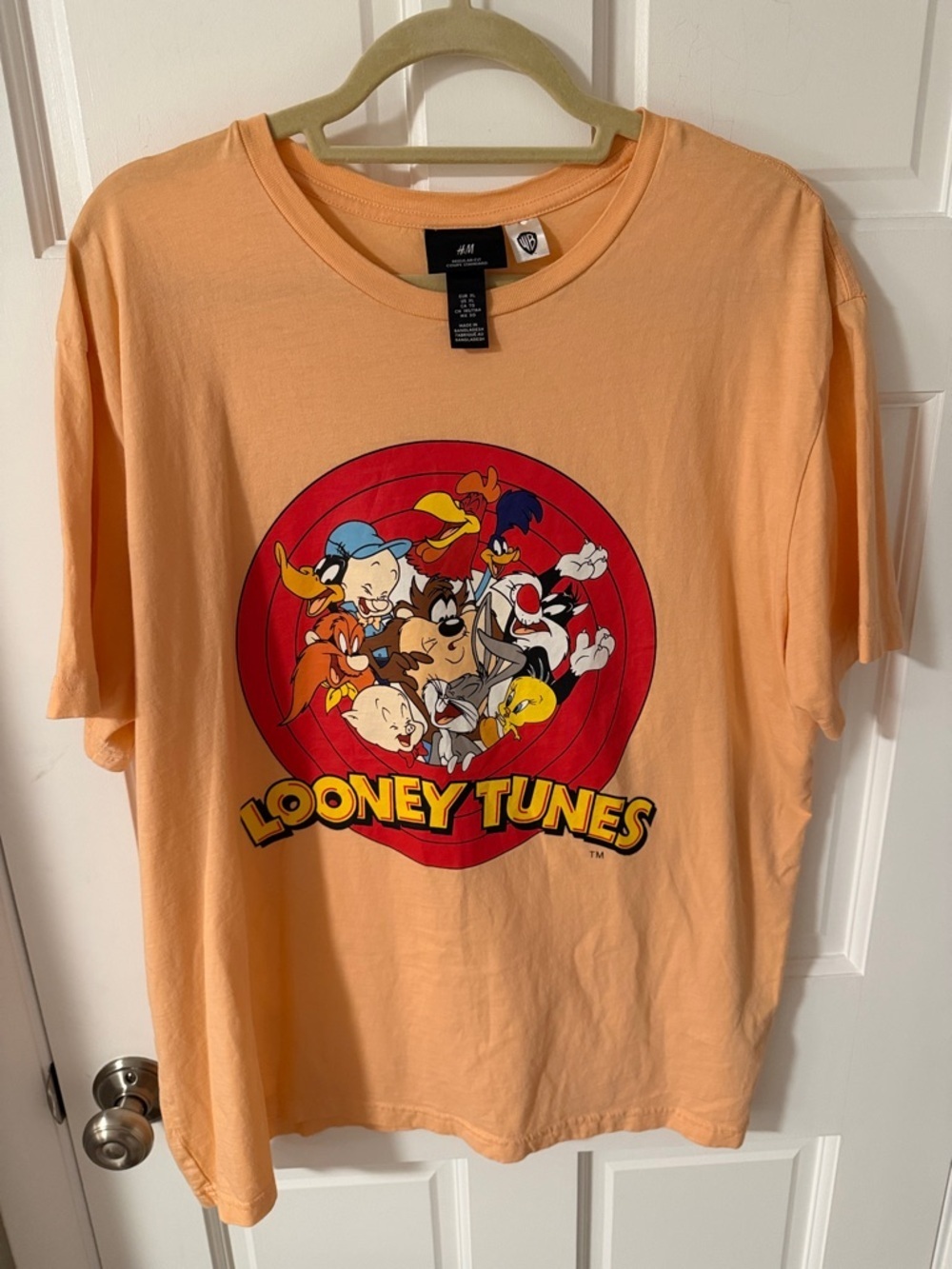 H&M Women’s Peach Looney Tunes Cartoon Tee Warner Bros. Soft 100% cotton  XL
